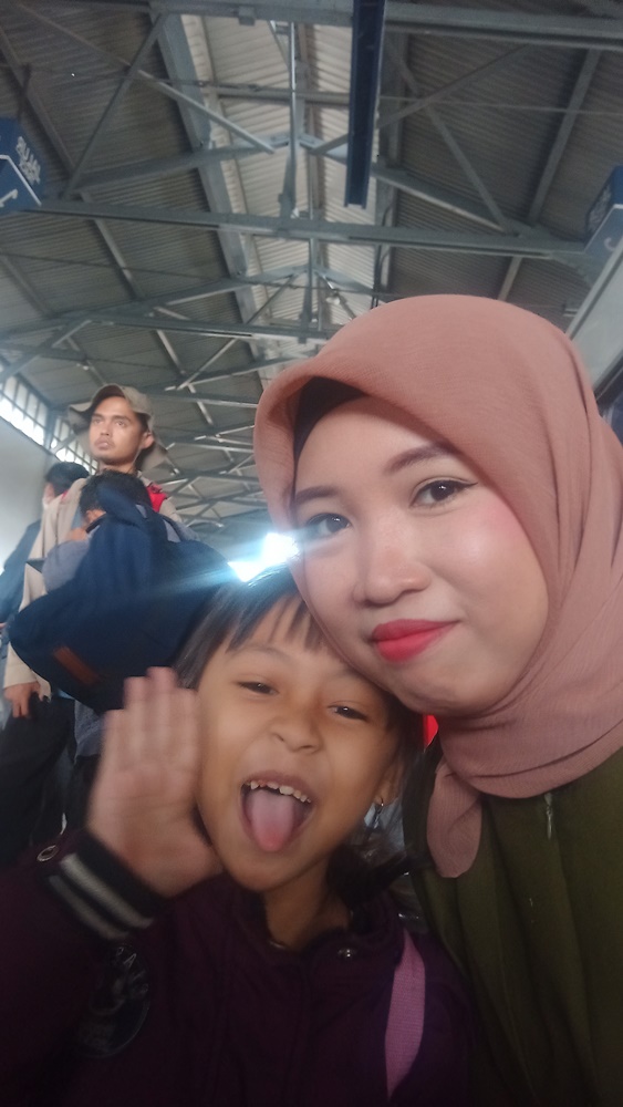 perjalanan kereta api